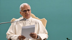 Il Papa firma il suo primo documento, 'Dilexi te'