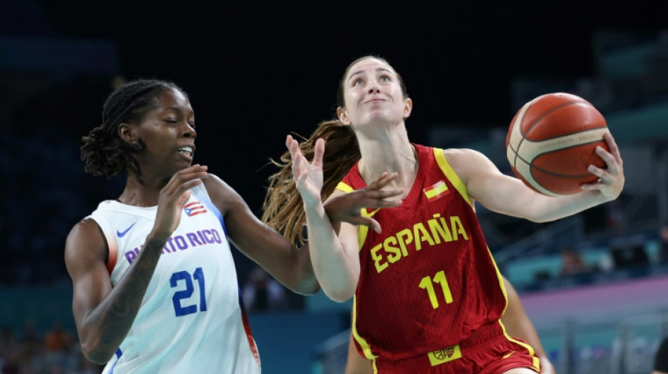 Espa&ntilde;a gana in extremis a Puerto Rico y se acerca a cuartos en el b&aacute;squet femenino