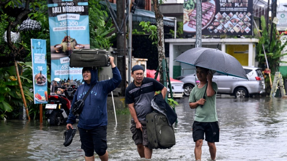 Cientos de evacuados en Bali por inundaciones