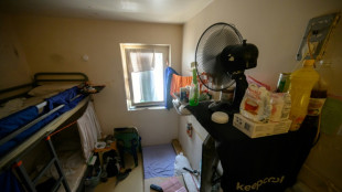 En prison, tenter d'échapper à la chaleur face à la canicule