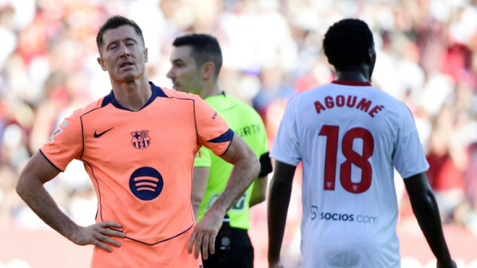 Barça é goleado pelo Sevilla (4-1) e perde liderança para o Real Madrid