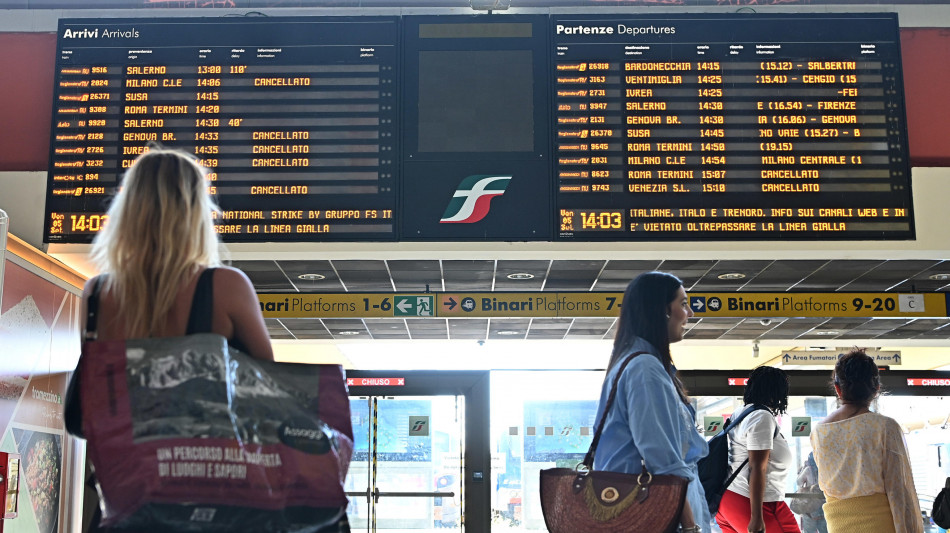 Sindacati, sospeso sciopero nelle ferrovie dell'11 giugno