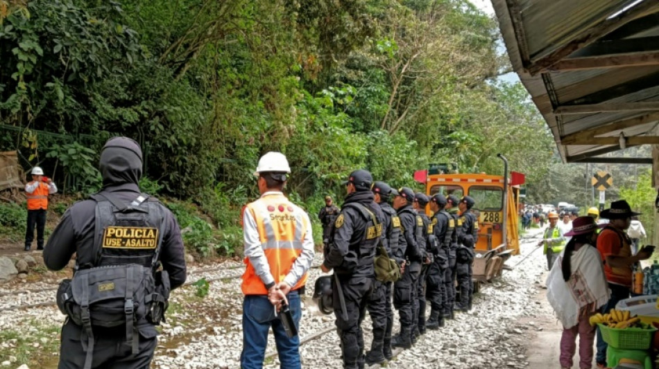 Casi 1.600 turistas evacuados de Machu Picchu por protestas