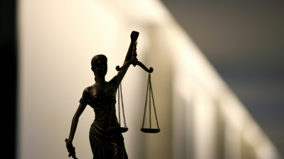 Frau in Stra&szlig;enbahn in Gera angez&uuml;ndet: Lebenslange Haft f&uuml;r Ehemann