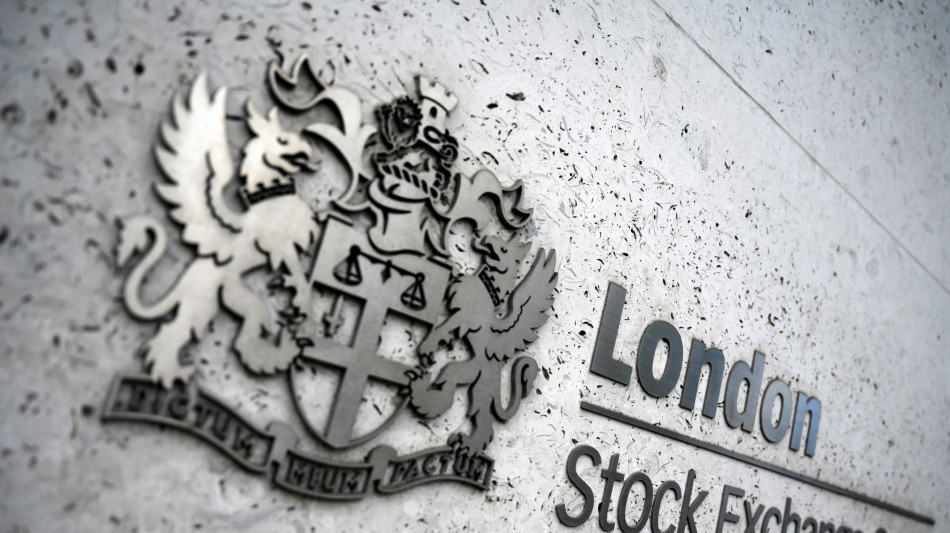 Borsa: l'Europa conclude piatta, debole Londra (-1,1%)