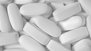 Produzione di farmaci più sostenibile grazie alla luce