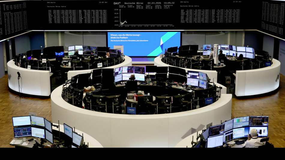 Borsa: l'Europa chiude positiva tra inflazione che si raffredda e Ia