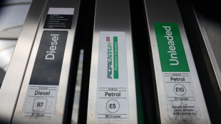 Prezzi carburanti salgono, benzina self a 1,816 euro, gasolio a 2,03