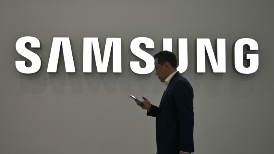 Los sindicatos y la direcci&oacute;n de Samsung reanudan negociaciones para evitar una huelga