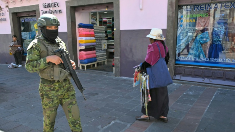 La polic&iacute;a de Ecuador captura a 14 presuntos criminales en un nuevo toque de queda