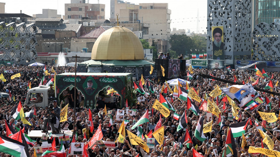 Media, anche università di Teheran colpita da raid Israele