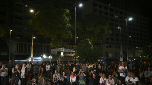 Dos santos y mil plegarias: Venezuela celebra su "doble bendición"