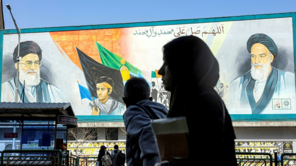 A T&eacute;h&eacute;ran, l'ombre de la guerre hante les nuits et les conversations