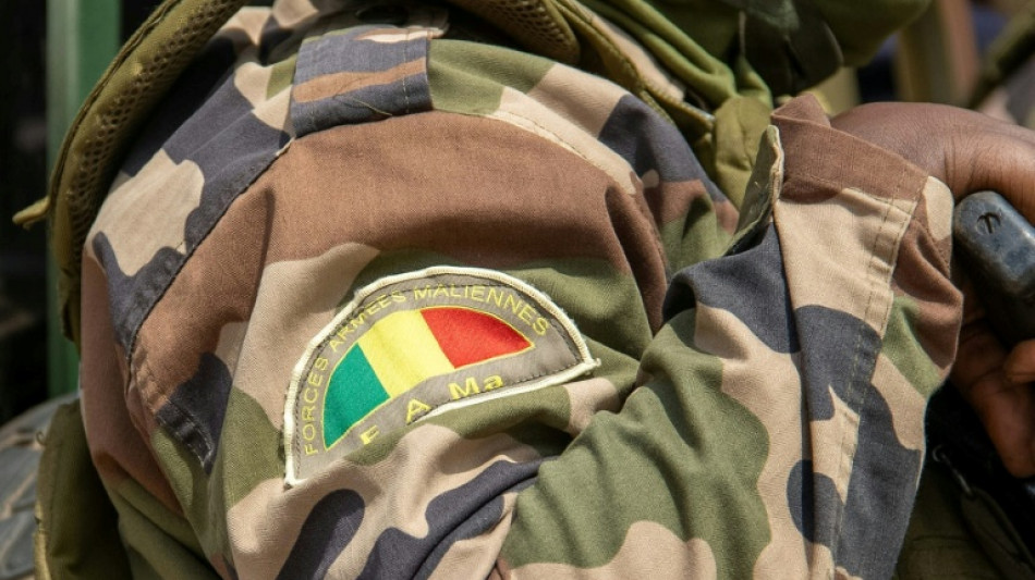 Nouveau bilan d'une attaque jihadiste au Mali: au moins 100 militaires tu&eacute;s (sources concordantes)