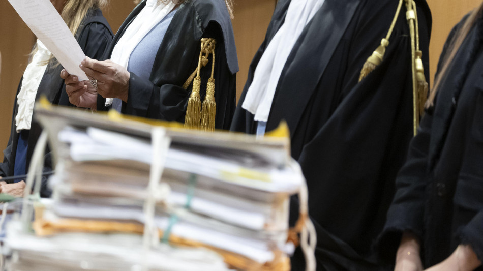 Acido sulla ex 'ma non tent&ograve; lo sfregio perch&egrave; si pot&egrave; lavare'