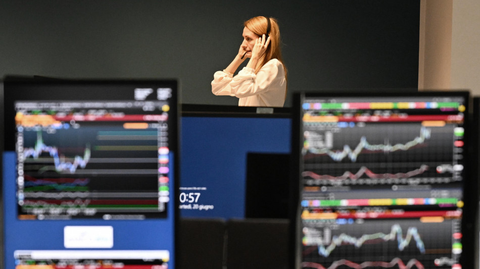Borsa: l'Europa cauta con lente su Medioriente, Milano avanti con il risiko