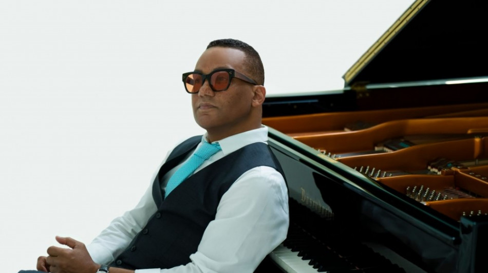 Undici brani di Pino Daniele riletti da Gonzalo Rubalcaba