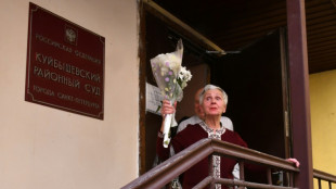 &Uuml;berlebende der Leningrader Blockade wegen Friedensplakat zu Geldstrafe verurteilt