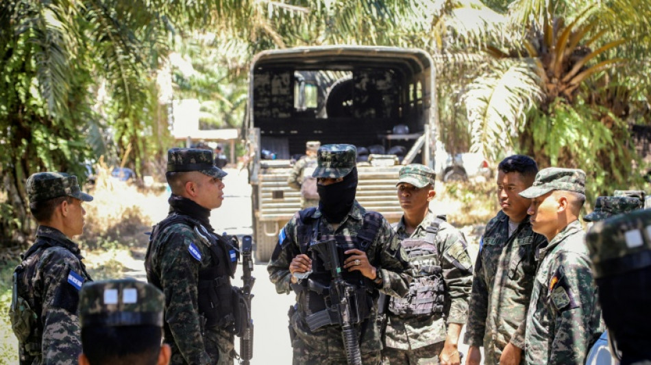 Militares da Guatemala repelem a tiros grupo armado vindo de Honduras