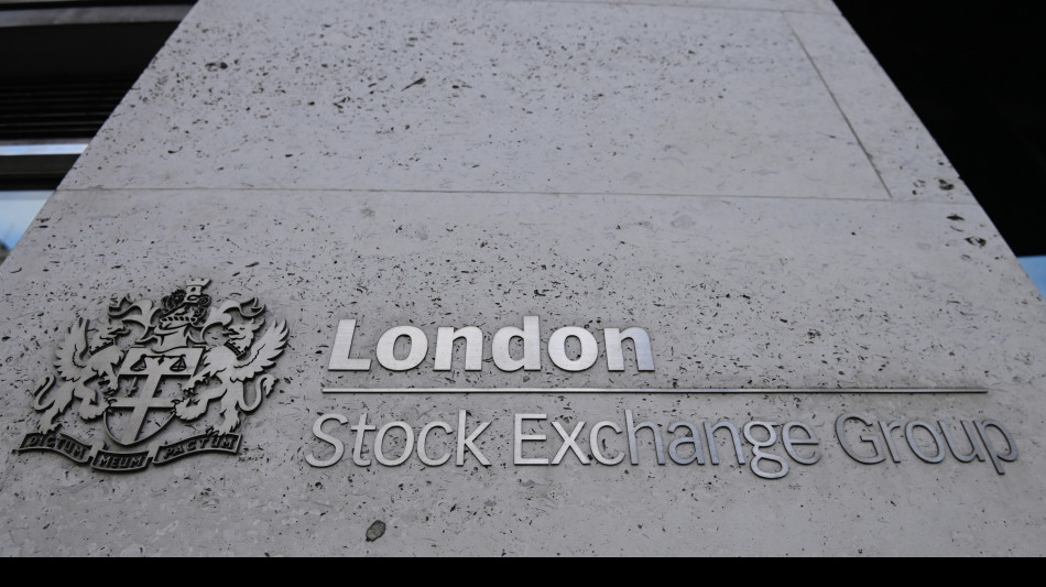 Borsa: l'Europa conclude in chiaro aumento, Londra cauta (+0,5%)