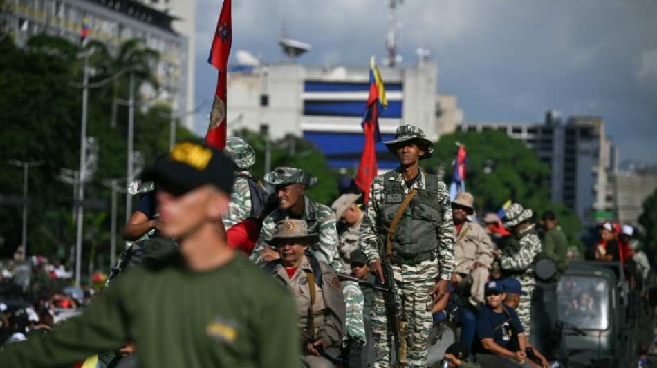 Maduro eval&uacute;a declarar un "estado de conmoci&oacute;n" ante las "agresiones" de EEUU