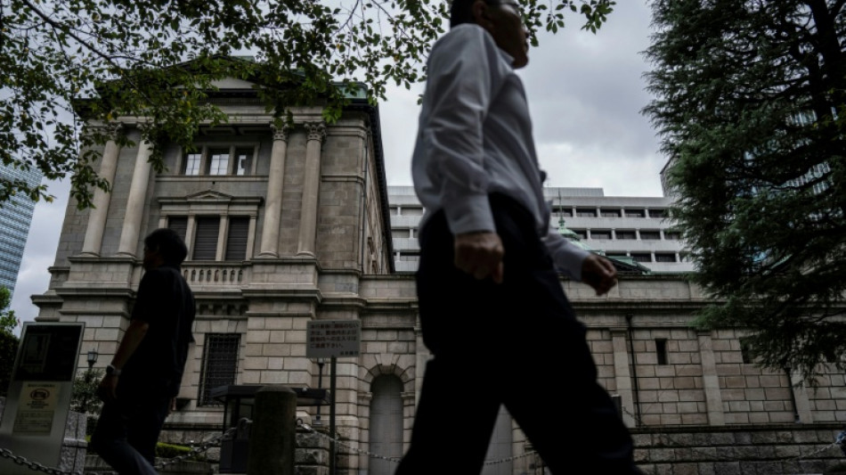 Stock markets diverge after central bank rate hikes