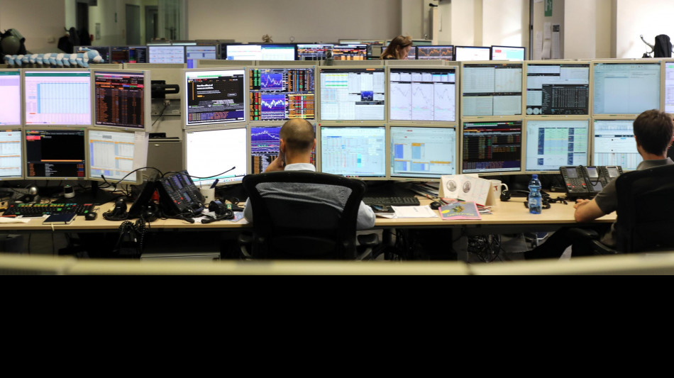 Lo spread tra Btp e Bund si allarga a 117,8 punti