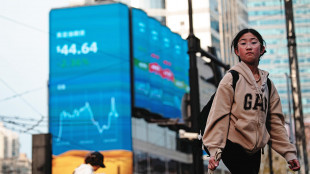 Borsa: Asia sconta rischio-bolla, risalgono bitcoin e future