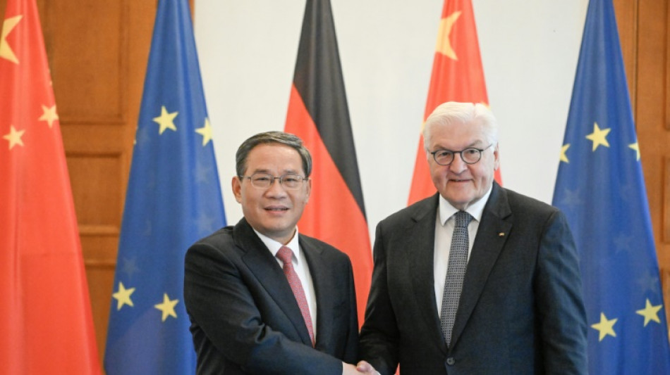 Primeiro-ministro chin&ecirc;s visita a Alemanha em meio &agrave; crescente desconfian&ccedil;a ocidental