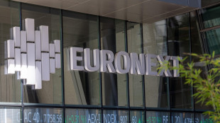 Borsa: Europa chiude in calo, Madrid controcorrente +0,3%