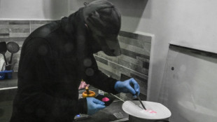 En el laboratorio del "tusibi", la "cocaína rosada" de Colombia