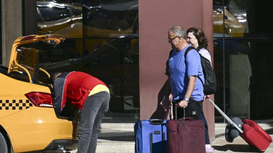 Rusia podr&iacute;a suministrar petr&oacute;leo a Cuba como "ayuda humanitaria", seg&uacute;n medios