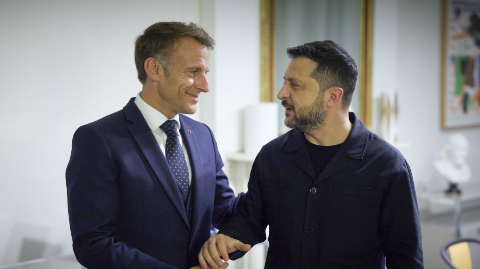 Zelensky vede Macron all'Onu, 'parlato di difesa aerea e aiuti per inverno'
