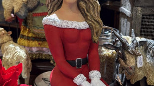 Mariah Carey voce del Natale, ora anche statua del presepe a Napoli