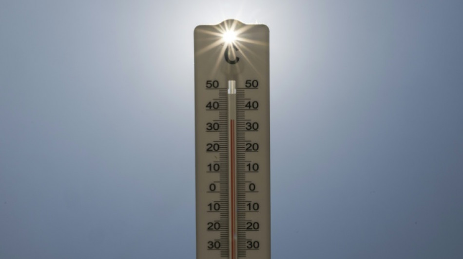 Canicule: vigilance orange maintenue jusqu'&agrave; mardi matin dans les six d&eacute;partements concern&eacute;s