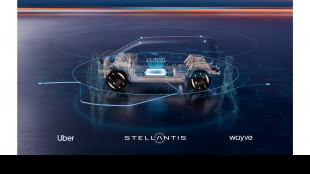 Stellantis, Wayve e Uber insieme per sviluppare robotaxi senza conducente