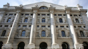 ++ Borsa: Milano chiude al massimo storico oltre i 53mila punti ++