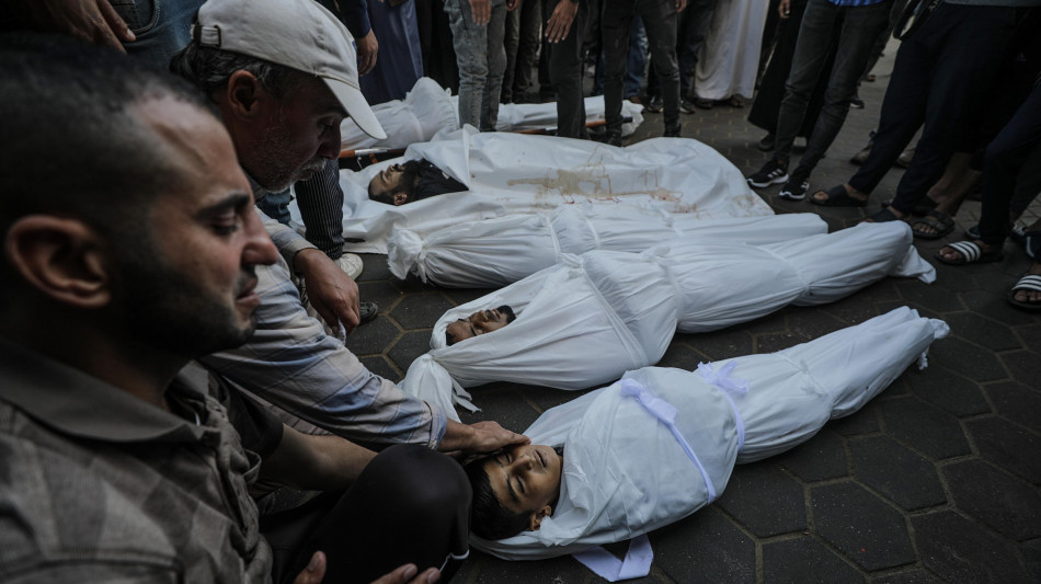 Ministero della Sanit&agrave; di Hamas, i morti a Gaza sono 43.163