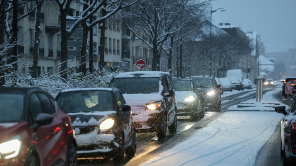 La neige perturbe les transports en France, Royaume-Uni et Pays-Bas