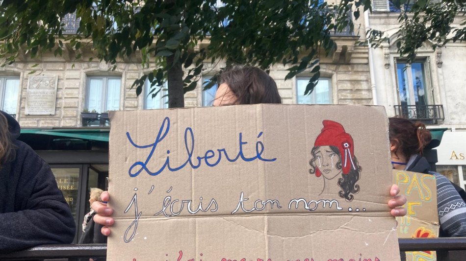 Gilet gialli si uniranno sabato al corteo di Parigi del sindacato Cgt