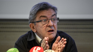 M&eacute;lenchon, ora valutare mozione destituzione Macron