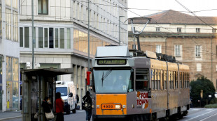 Chat tra dipendenti Atm Milano con immagini telecamere dei mezzi