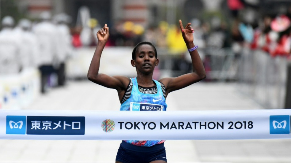 Maratonista et&iacute;ope Ruti Aga &eacute; suspensa por seis anos por doping