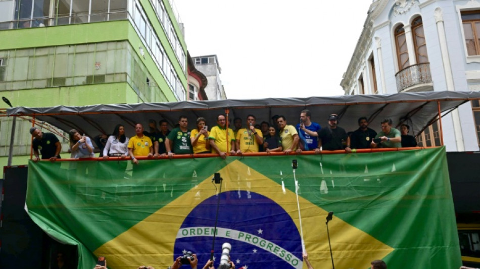 Korruptionsermittlungen gegen Pr&auml;sidentschaftskandidaten Bolsonaro in Brasilien