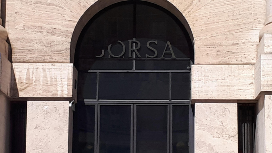 Borsa: Milano chiude a -1,22%, pesano Stellantis e Fincantieri