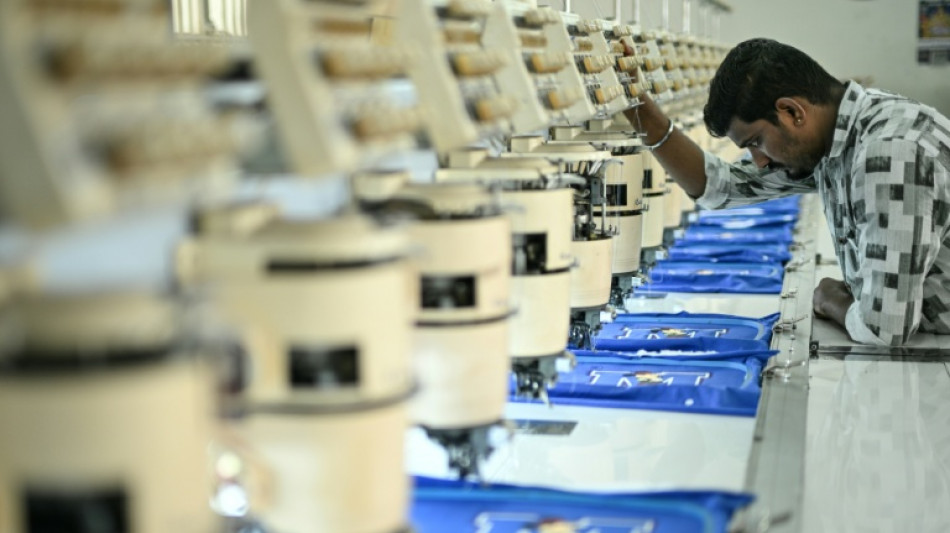 EEUU levanta aranceles del 25% a productos de India 