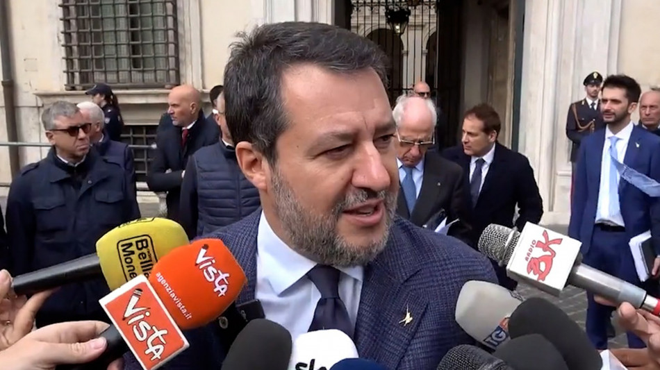 Salvini, 'Ponte lo voglio fare, non mi interessano scontri'