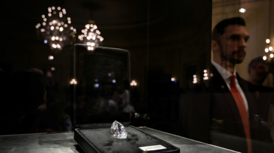 El mayor diamante blanco jamás subastado, adjudicado en 18,7 millones de dólares, lejos de un récord