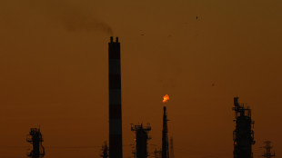 Dietrofront per il prezzo del petrolio, Brent in calo sotto 110 dollari