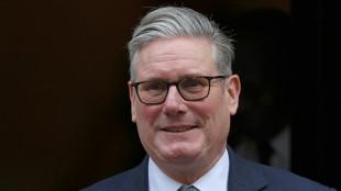 Starmer afirma liderar um governo britânico 'unido', após rumores de conspiração para derrubá-lo